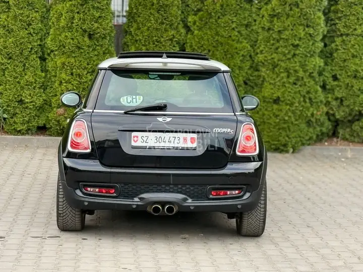 Mini Cooper S 2010 photo 5