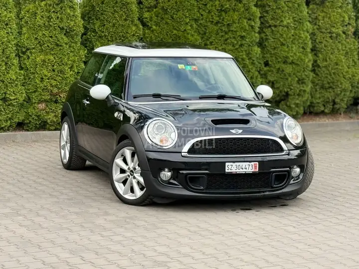 Mini Cooper S 2010 photo 3