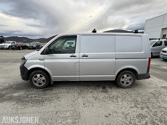 Volkswagen Transporter 2015 photo 2