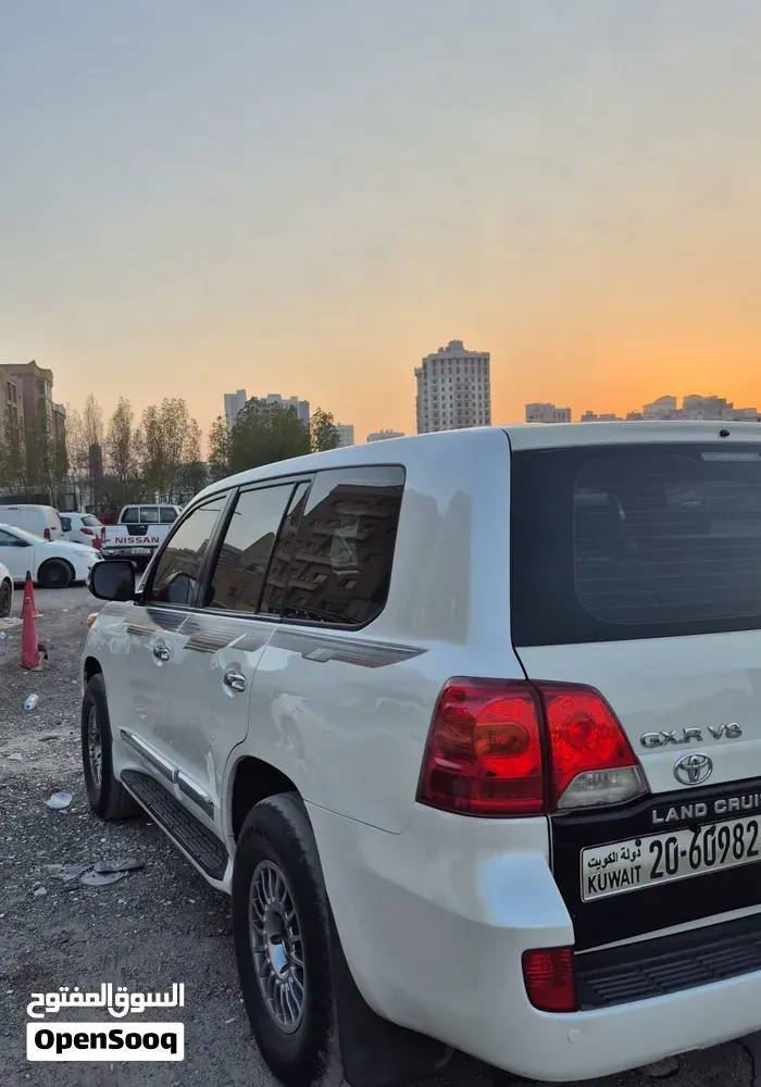 Toyota Land Cruiser 2013 photo 3