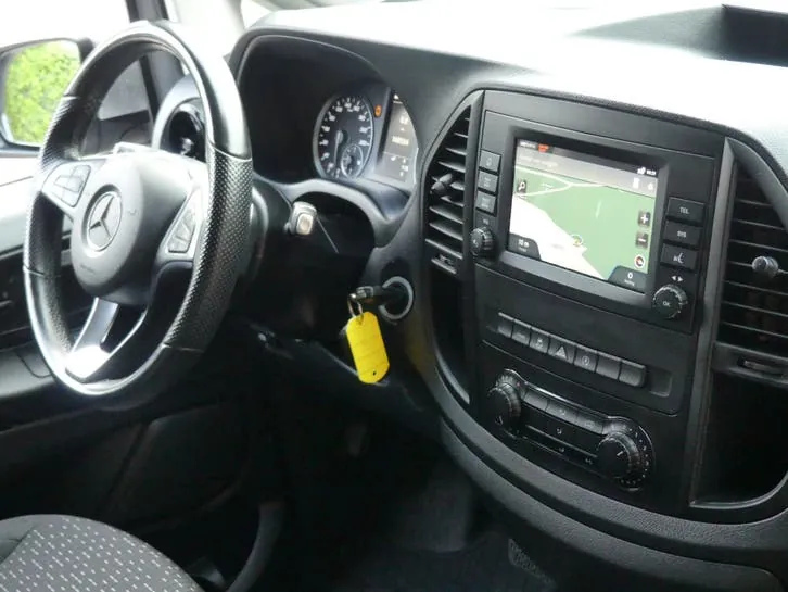 Mercedes-Benz Vito 2022 photo 2