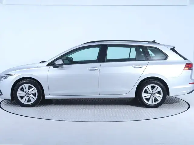 Volkswagen Golf Variant 2023 photo 2