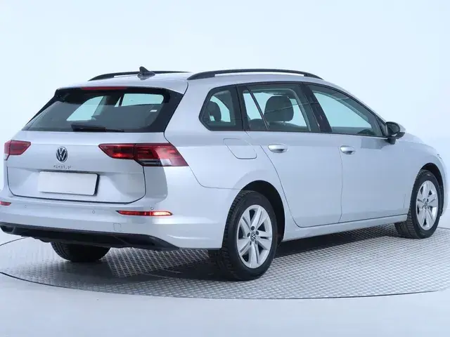 Volkswagen Golf Variant 2023 photo 4