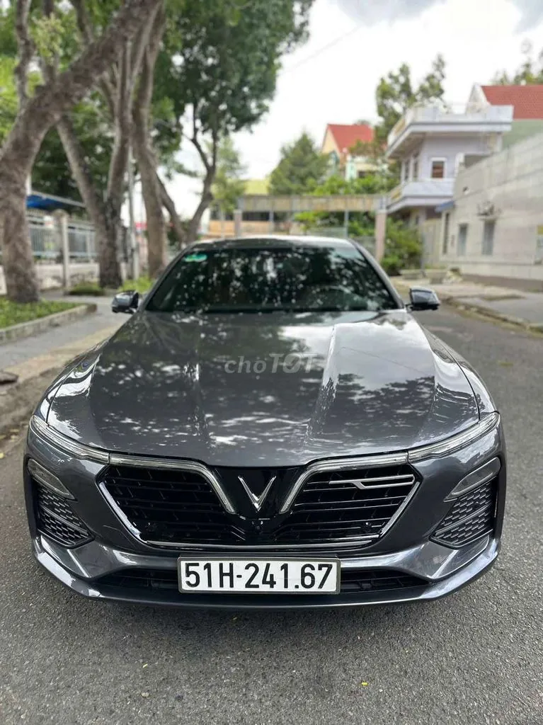 Vinfast Lux A2.0