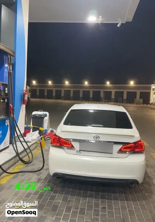 Toyota Avalon 2011 photo 2
