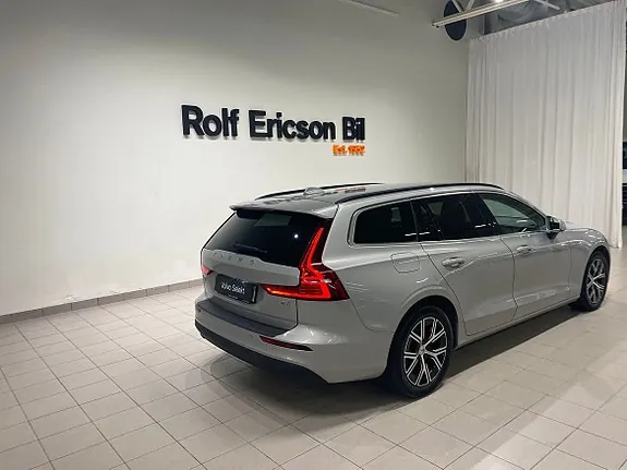 Volvo V60 2023 photo 4