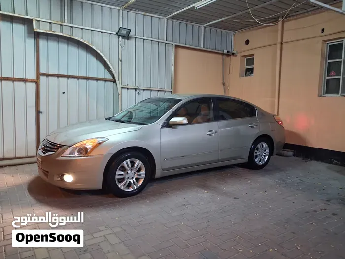 Nissan Altima 2010 photo 5