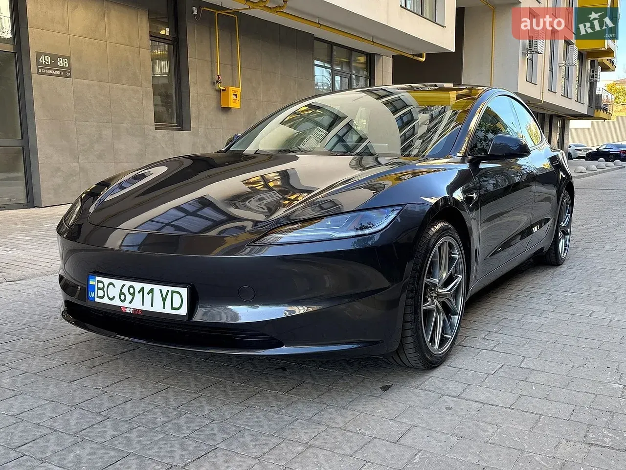Tesla Model 3 2025 photo 2