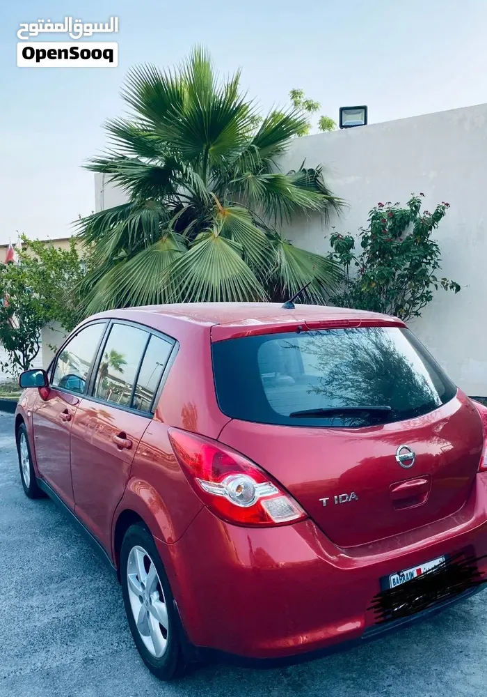 Nissan Tiida 2009 photo 2