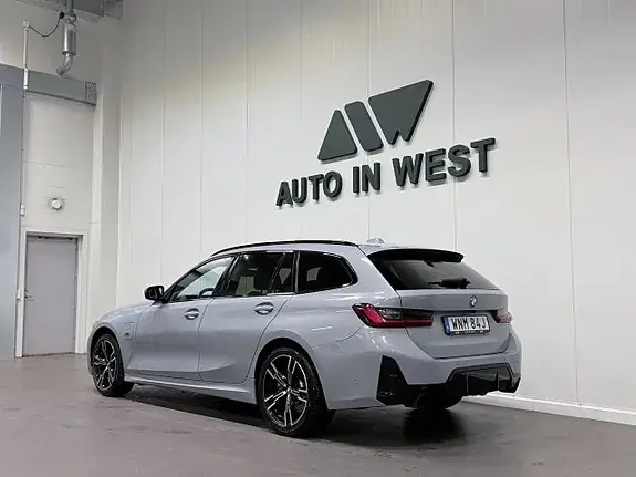 BMW 330E 2023 photo 4