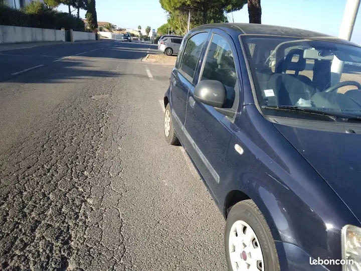 Fiat Panda 2010 photo 2
