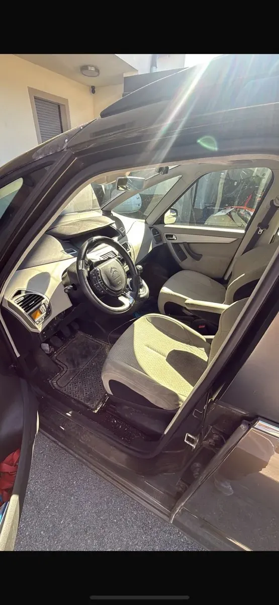 Citroen C4 Picasso 2013 photo 3