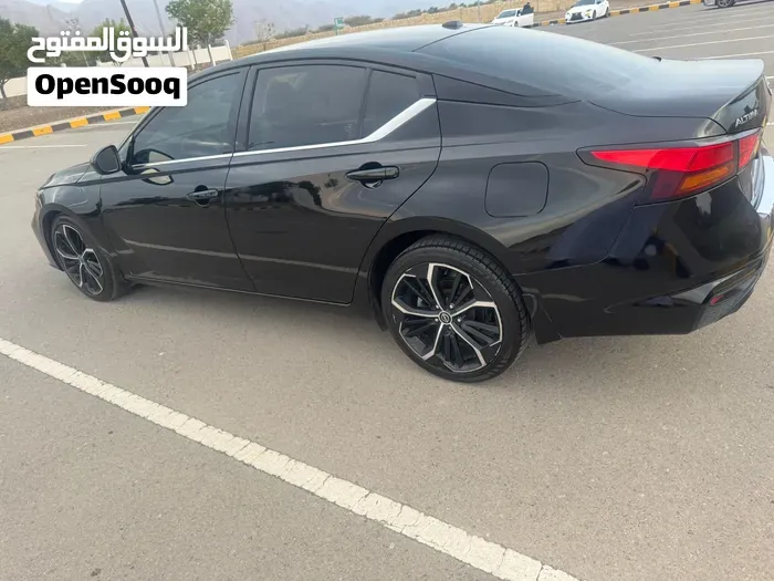 Nissan Altima 2023 photo 2