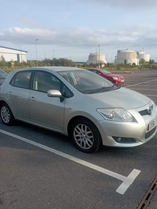 Toyota Auris 2008 photo 3