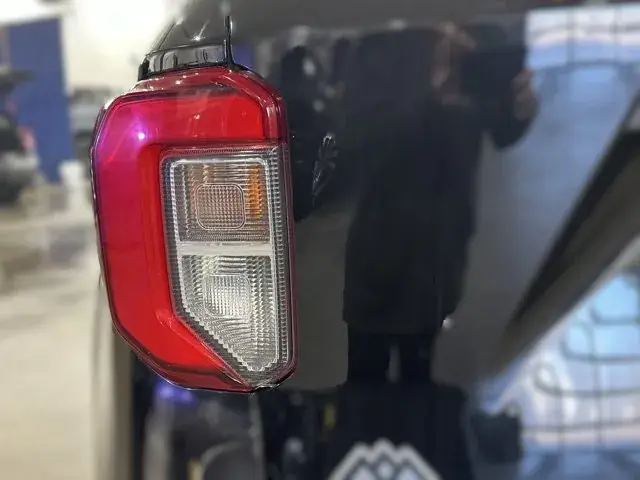 Ford Explorer 2022 photo 4