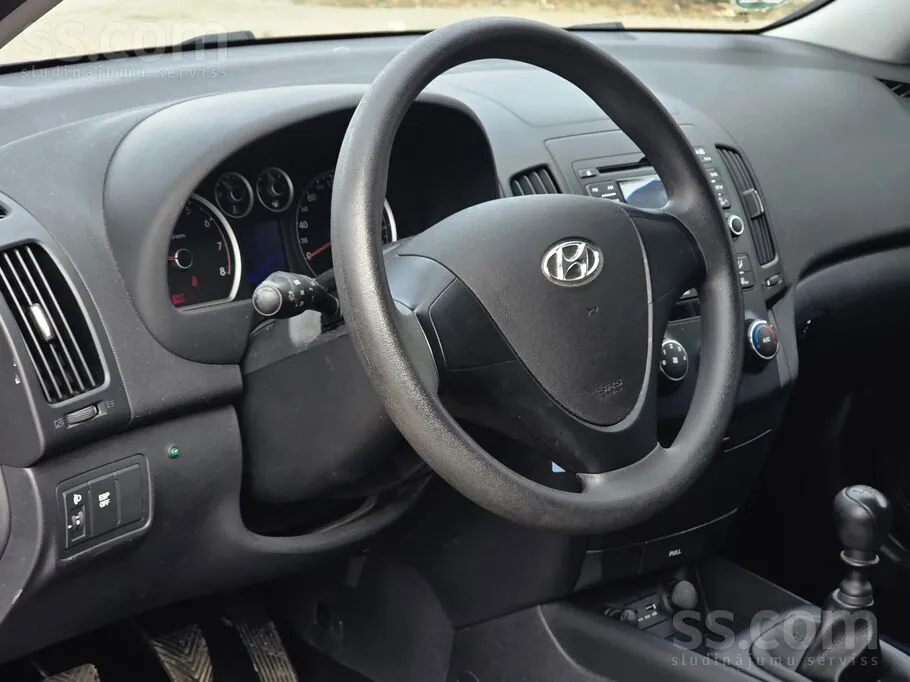 Hyundai I30 2010 photo 5