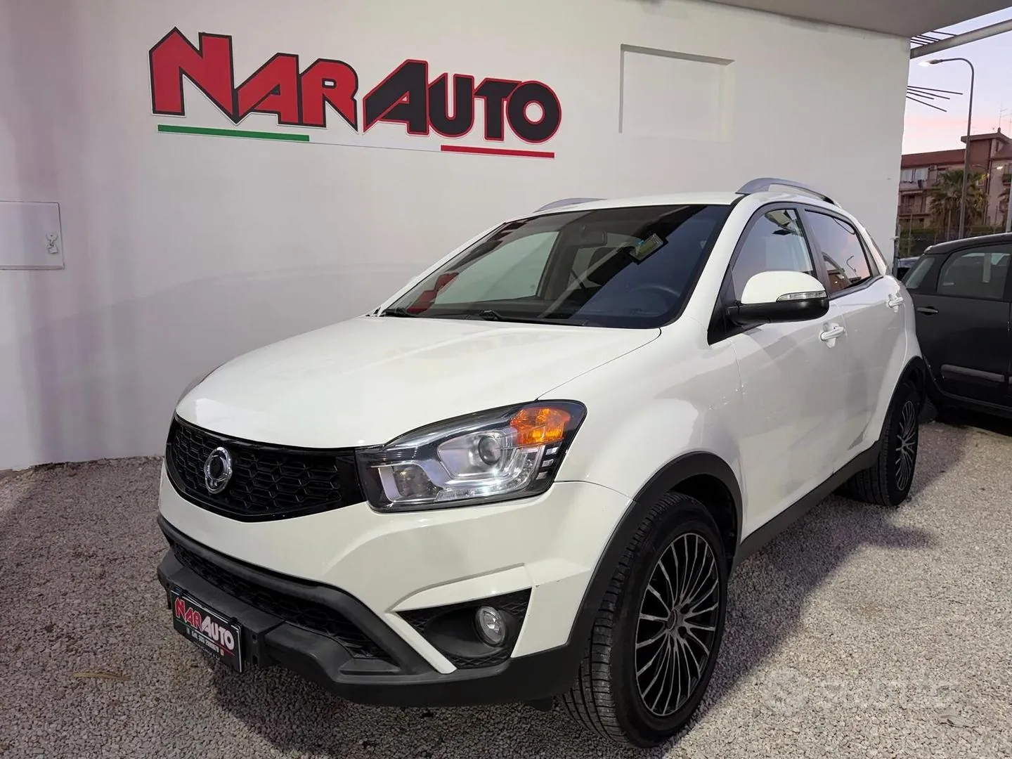 KG Mobility Korando 2015 photo 2