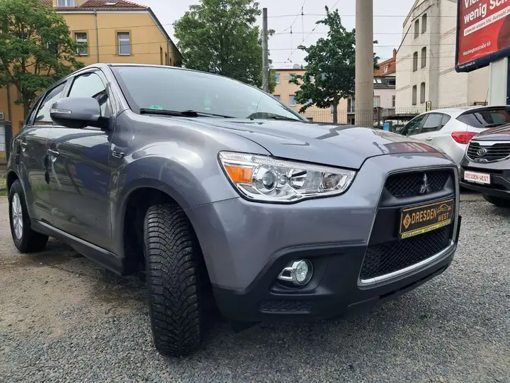 Mitsubishi Asx 2010 photo 3