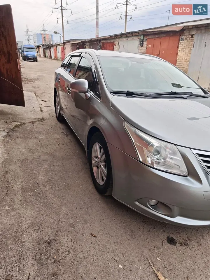 Toyota Avensis 2011 photo 3
