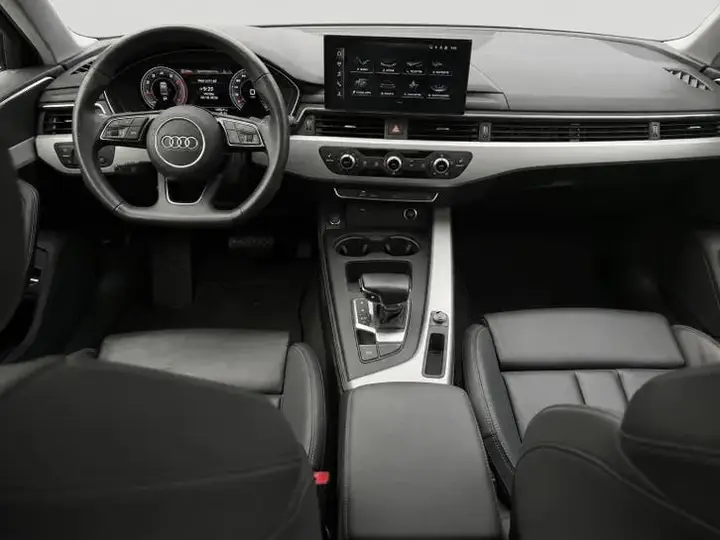 Audi A4 2023 photo 2