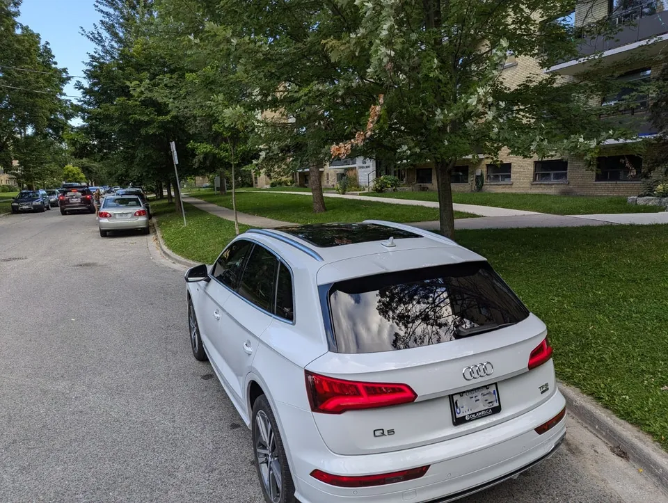 Audi Q5 2018 photo 2