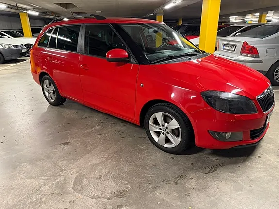Skoda Fabia 2014 photo 3