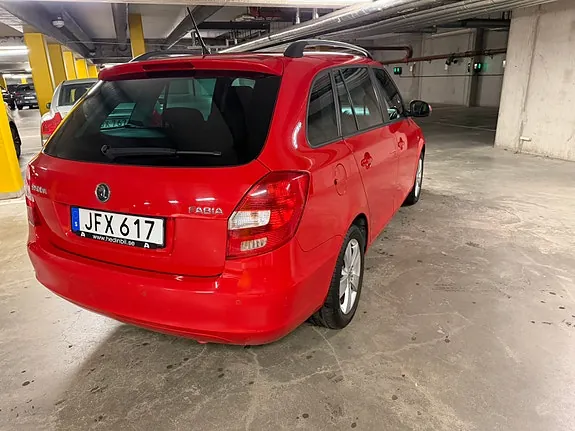 Skoda Fabia 2014 photo 2