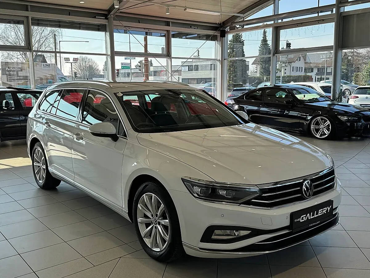 Volkswagen Passat 2021 photo 3