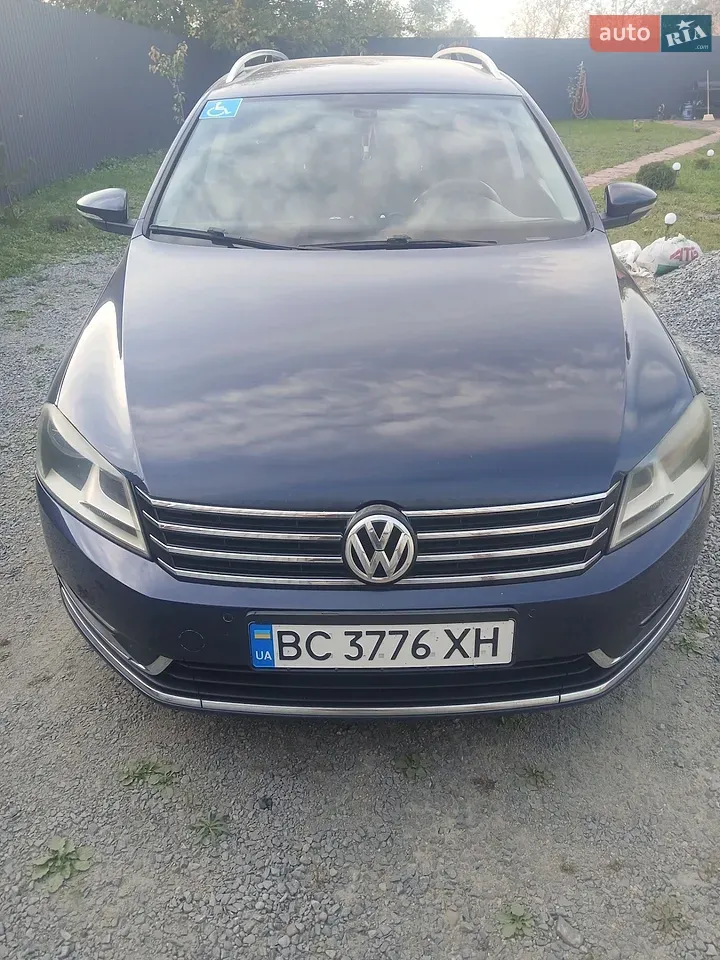 Volkswagen Passat 2011 photo 5