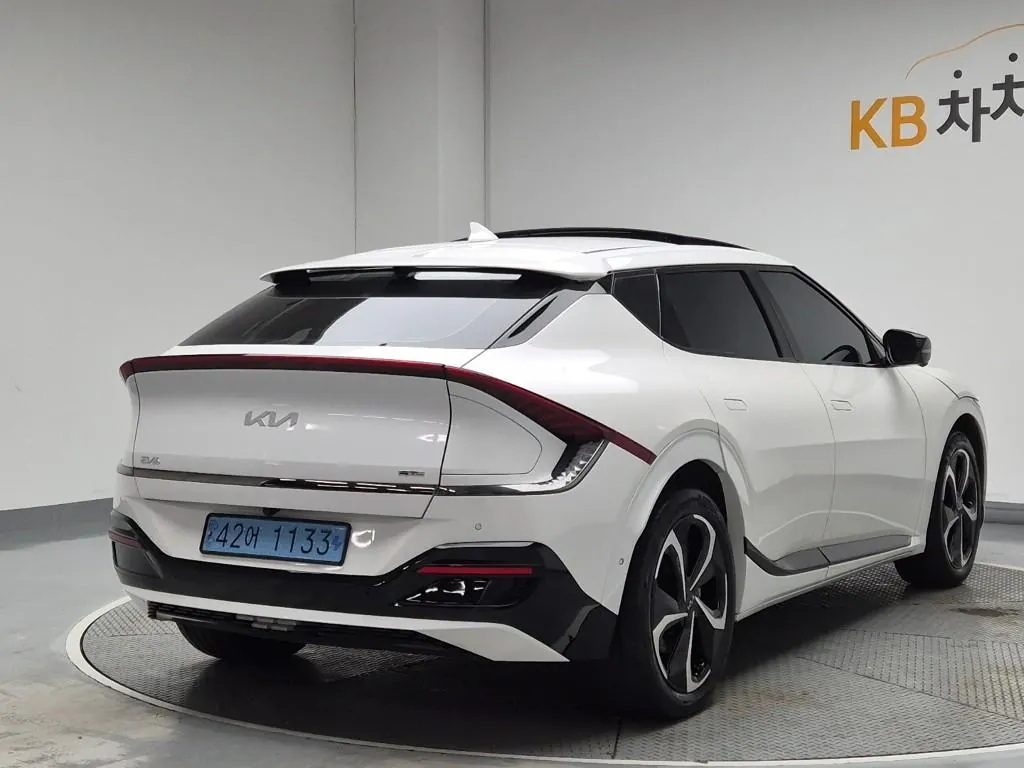 Kia Ev6 2023 photo 3