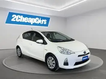 Toyota Aqua 2014 photo 4