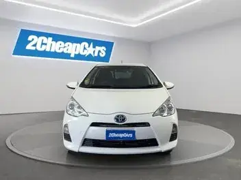 Toyota Aqua 2014 photo 3