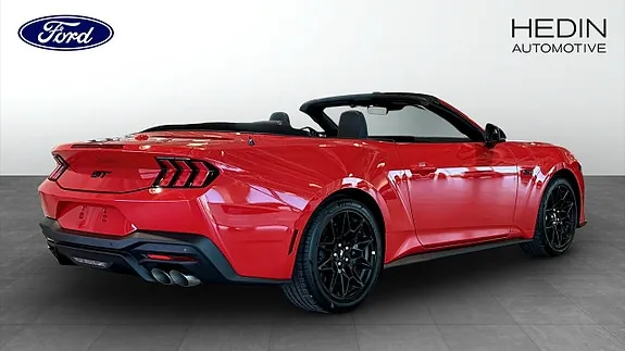 Ford Mustang 2026 photo 2