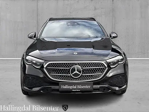 Mercedes-Benz 300 D 2026 photo 2
