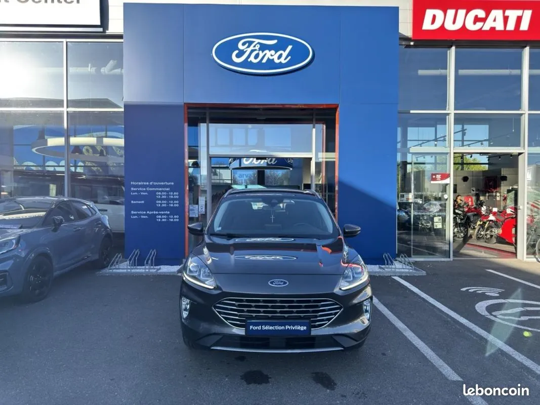 Ford Kuga 2022 photo 2