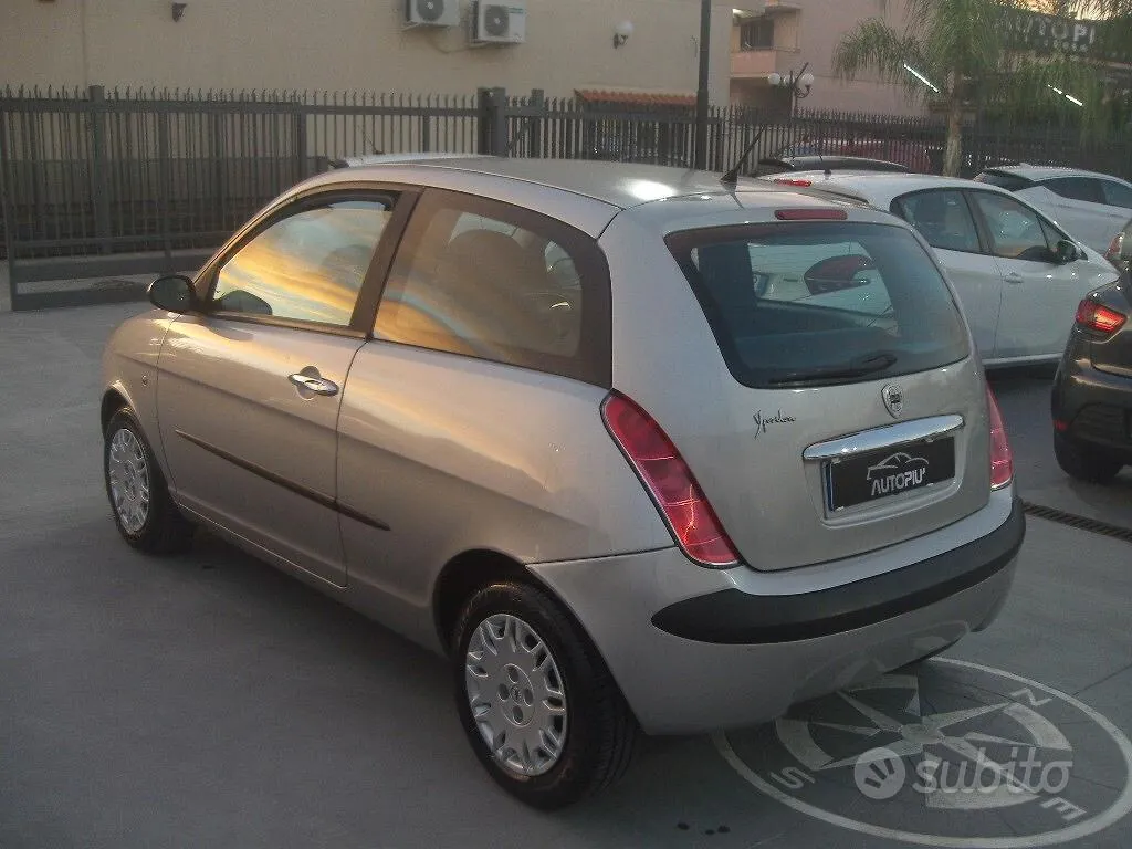 Lancia Ypsilon 2005 photo 3