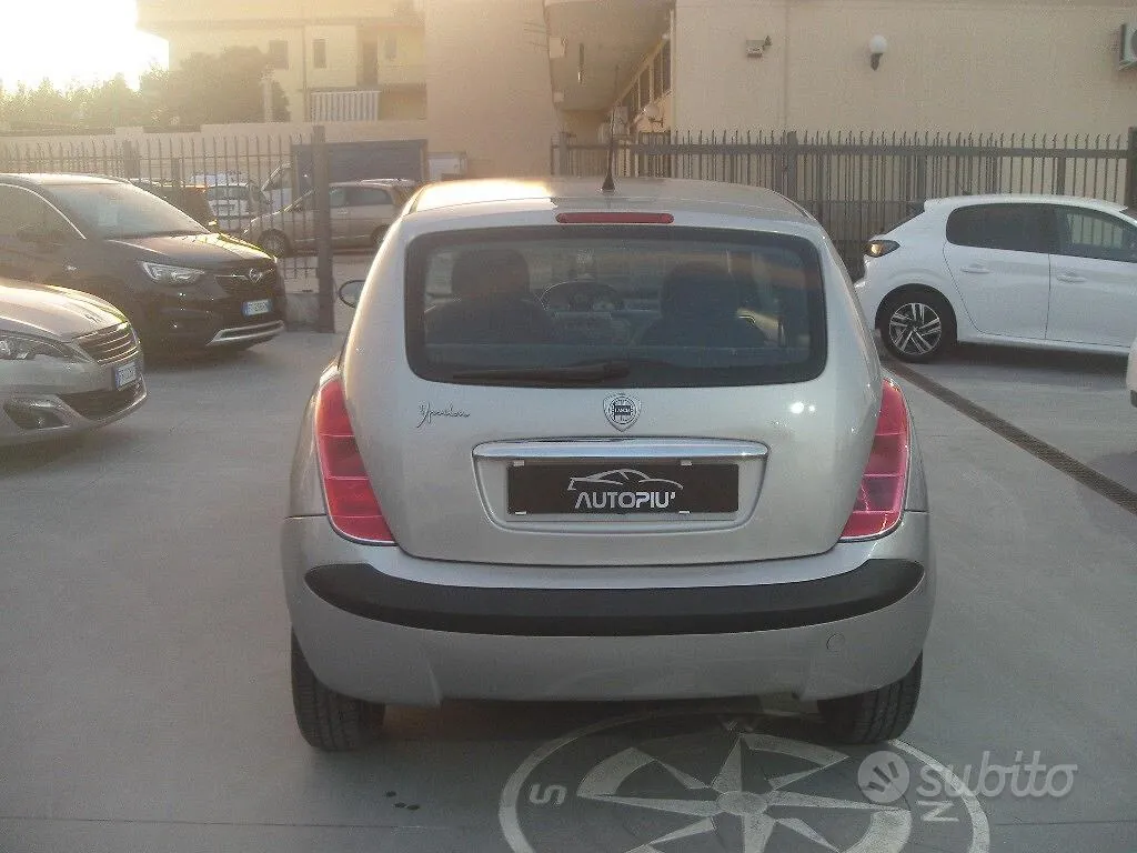 Lancia Ypsilon 2005 photo 4