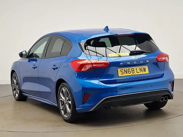 Ford Focus 2019 photo 2