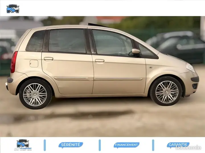 Lancia Musa 2005 photo 4