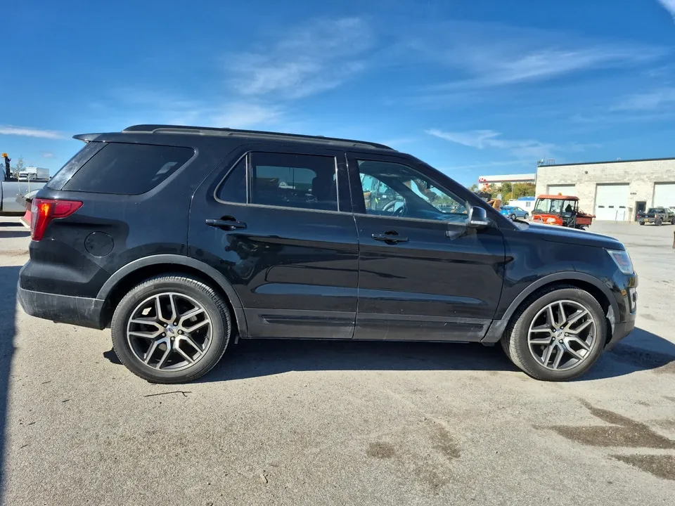 Ford Explorer 2017 photo 4