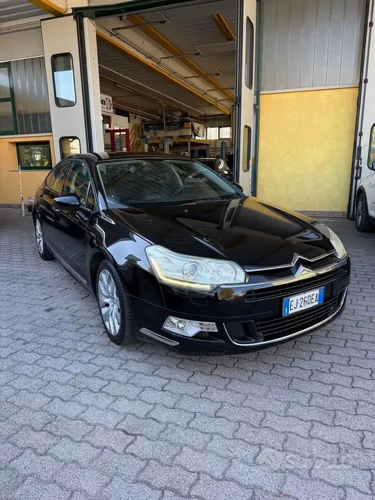 Citroen C5 2012 photo 2