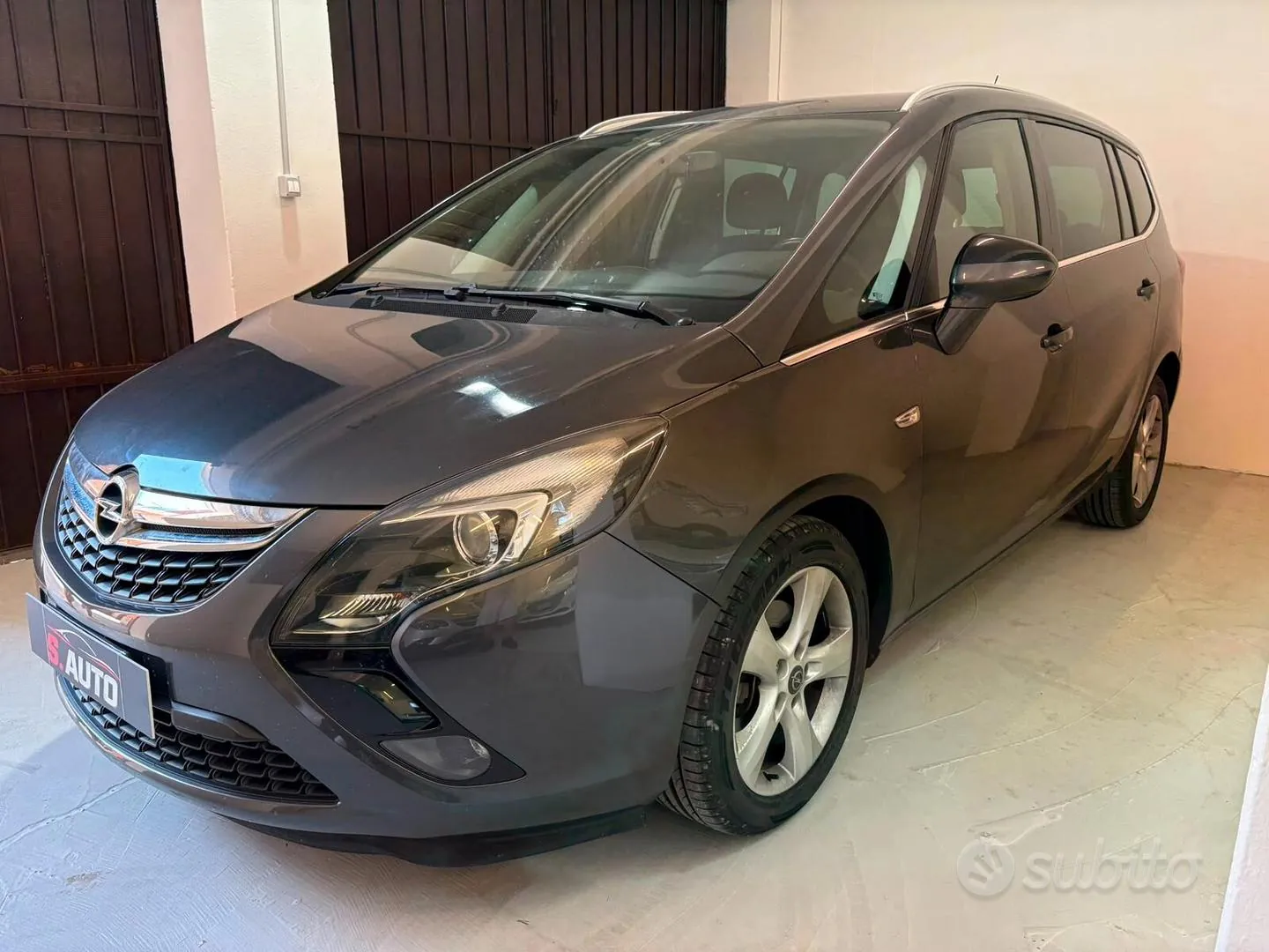 Opel Zafira 2012 photo 2
