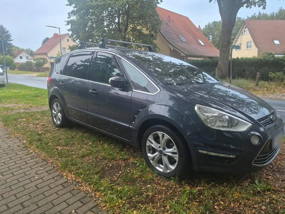 Ford S-Max