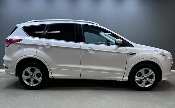 Ford Kuga 2015 photo 2