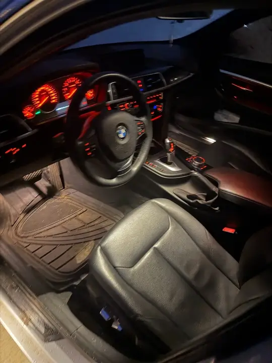 BMW 330I