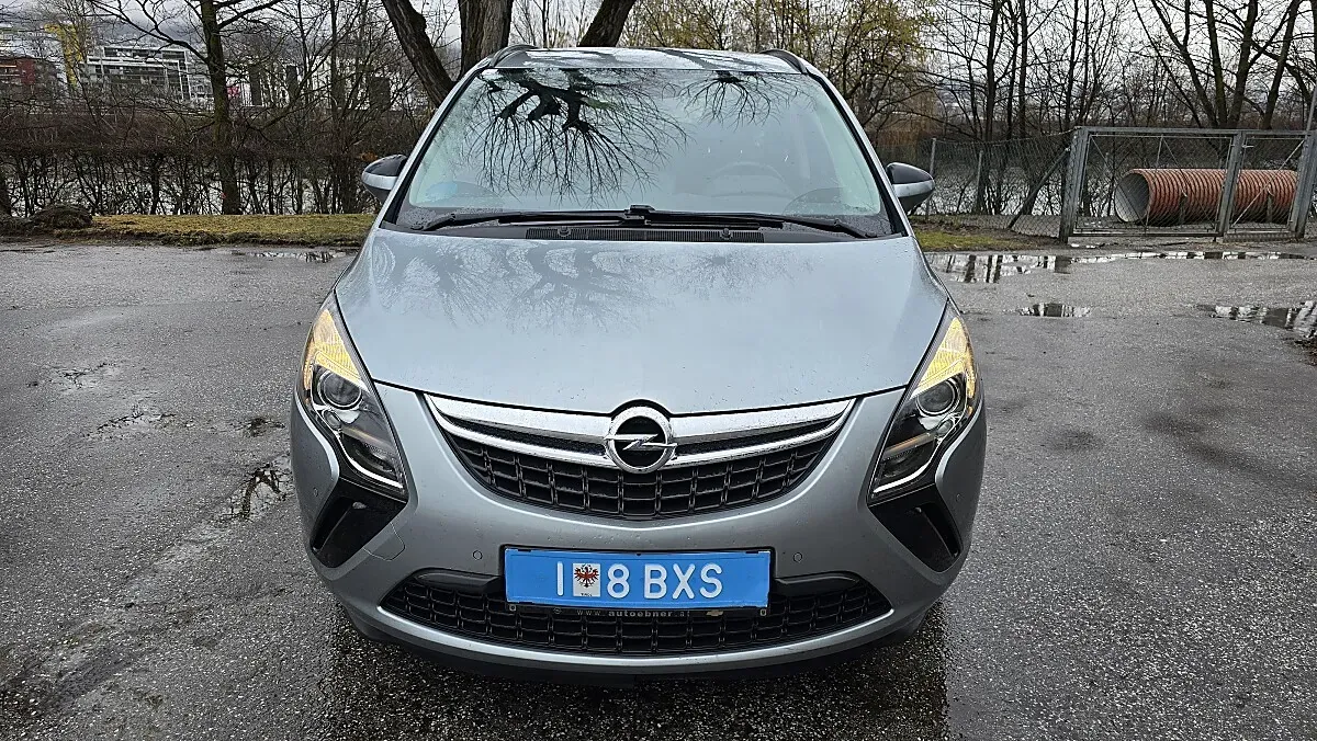 Opel Zafira 2015 photo 2