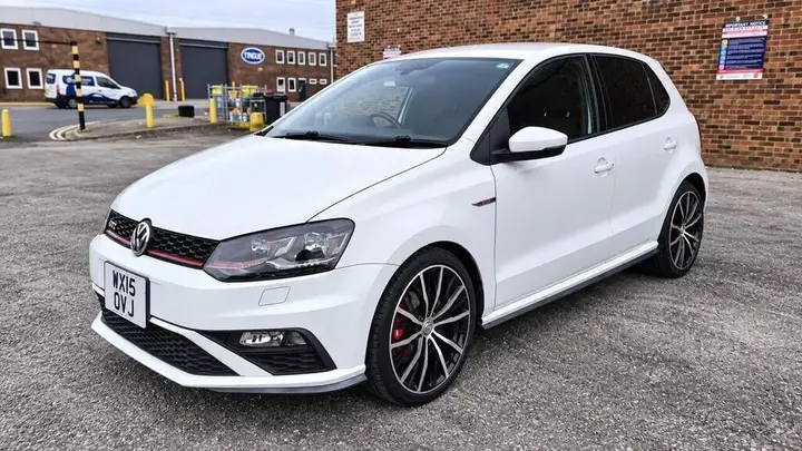 Volkswagen Polo 2015 photo 5