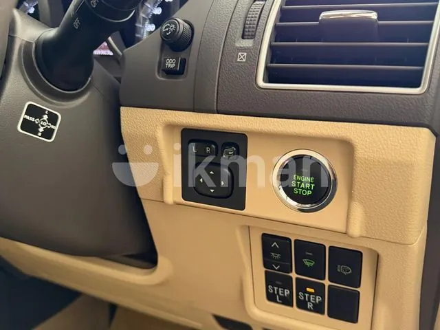 Toyota Land Cruiser Prado 2014 photo 2