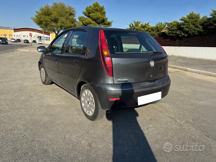 Fiat Punto 2010 photo 3