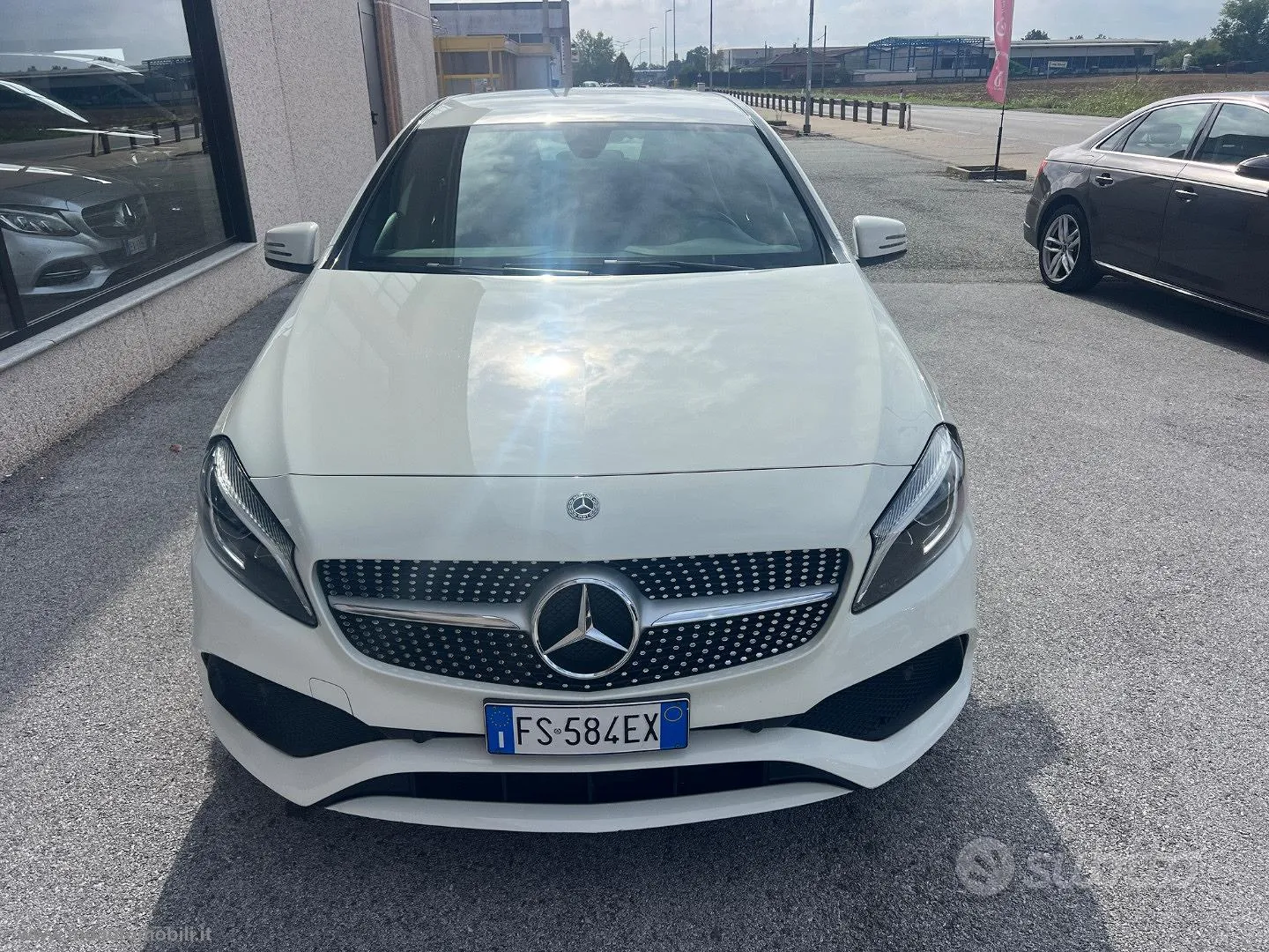 Mercedes-Benz A 180 2018 photo 2